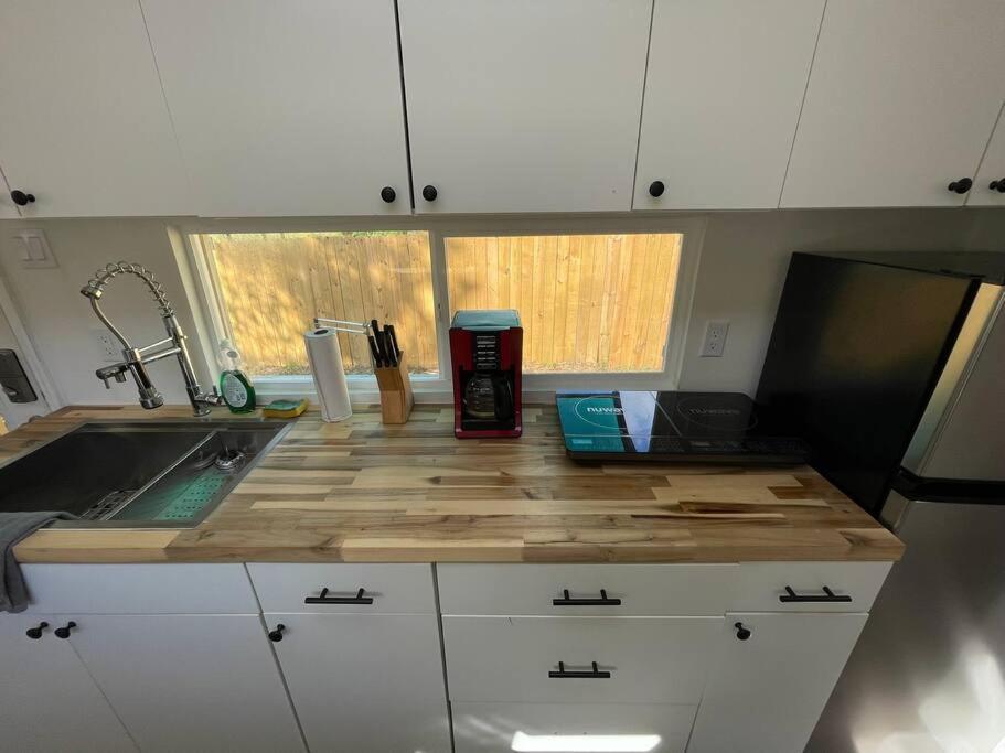 1Bed 1Bath Container Home Centrally Located Cypress Gardens Extérieur photo